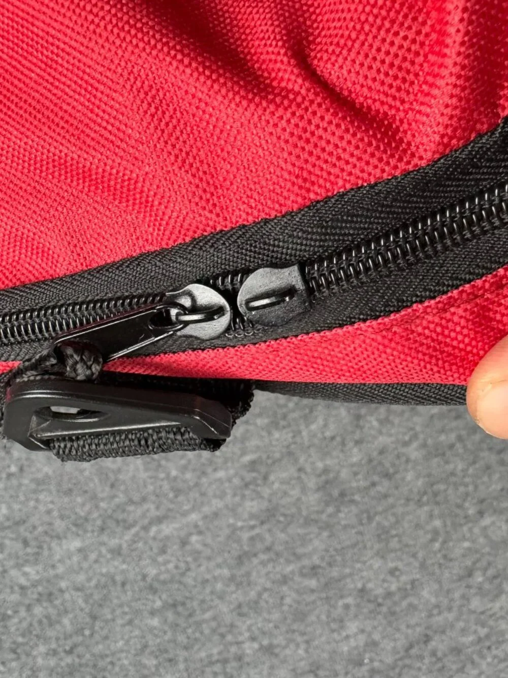 Protégé Unisex Red Cargo Duffel Bag Travel Luggage Gym Carry On 21